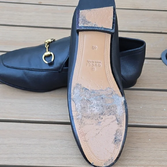 Gucci Black Loafers with Gold Horsebit - Picture 4 of 5